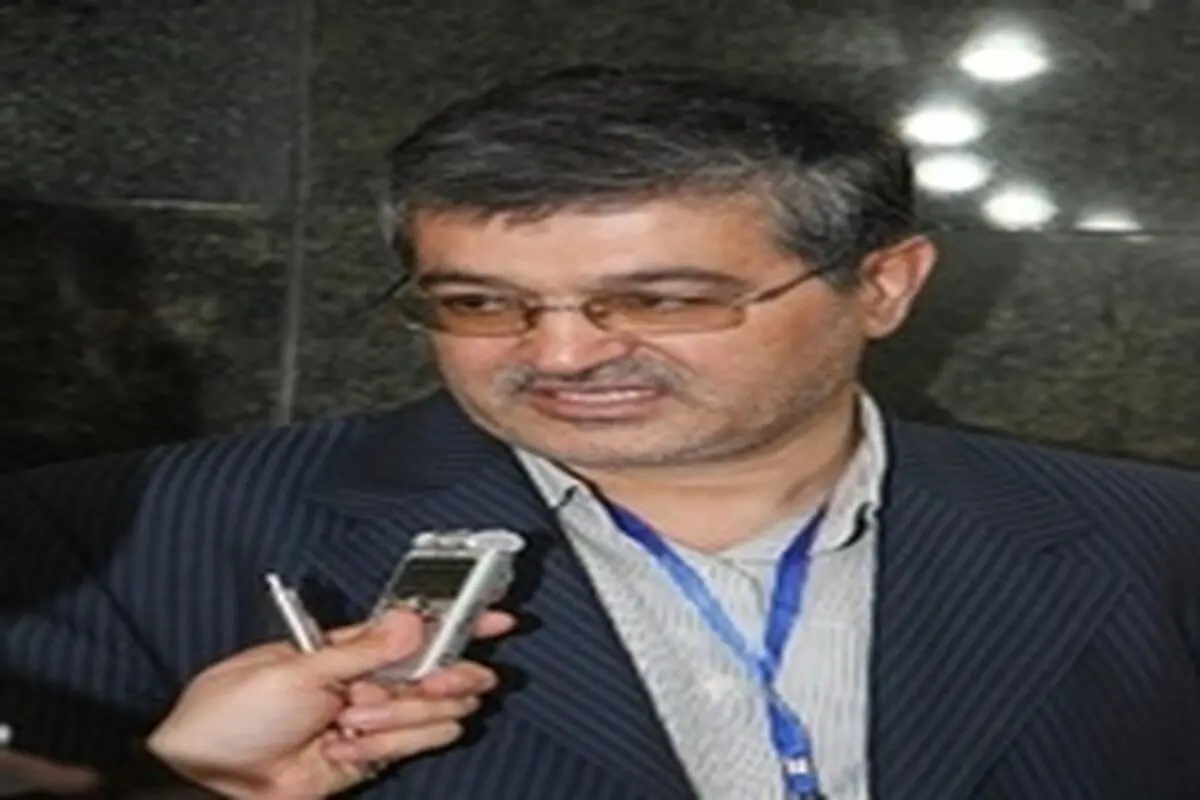 از سیاست‌های دولت در قبال مسائل هسته‌ای حمایت می‌کنیم / با حاشیه سازان دولت مقابله می‌کنیم