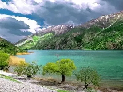 ضرورت اجرای گردشگری مسئولانه و پایدار با اولویت حفاظت از محیط زیست /اجرای طرح مطالعاتی توسعه گردشگری دریاچه گهر