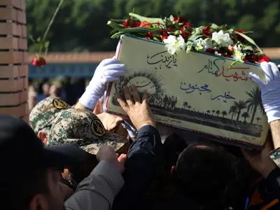 تشییع پیکر شهید دانیال حاجی‌پور در قزوین