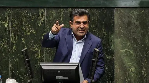 بابایی کارنامی در نطق میان دستور: