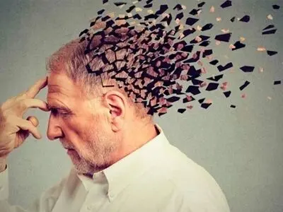 نشانه اولیه بیماری آلزایمر چیست؟ 