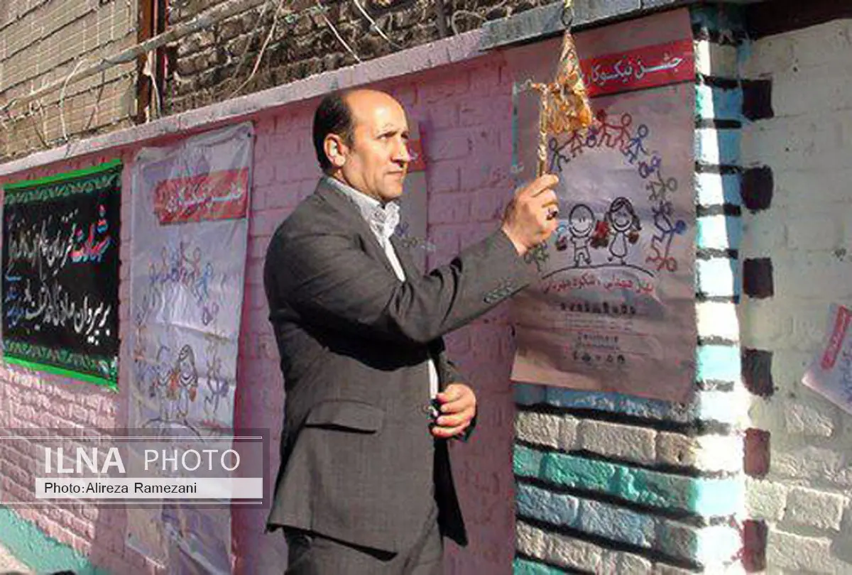 زنگ نیکوکاری در مدرسه شهید احمدی هرسین نواخته شد