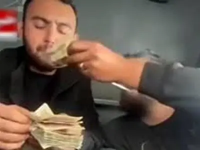 تحقیر پول ایران توسط ترک‌ها جنجال به‌پا کرد/ فیلم
