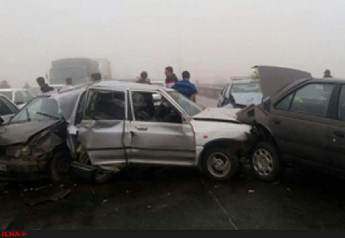 تصادف 4 خودرو در اتوبان نیایش 