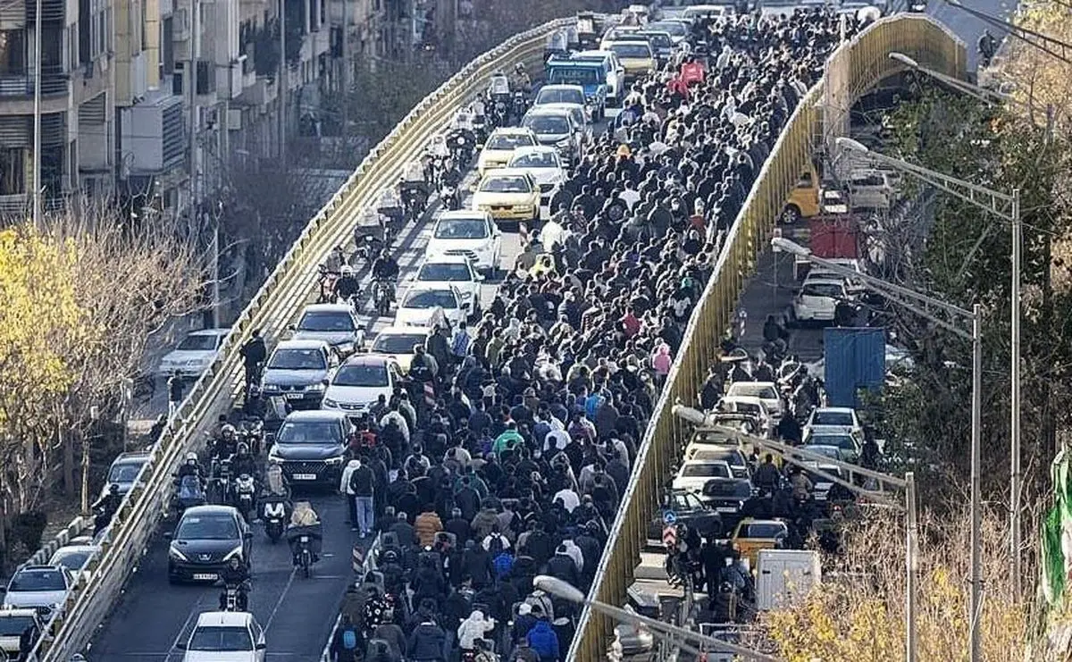 انباشت بحران‌ها؛ اعتراضات اجتماعی را بازتولید می‌کند/ فروکش کردن اعتراضات به معنای حل بحران‌ها نیست