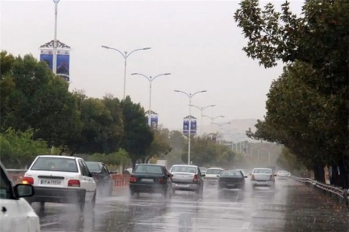 بارش باران در محورهای مواصلاتی ۳ استان کشور