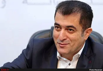 خلیل زاده: آقای فراری، عضو هیات مدیره استقلال نبود/ دیاباته برمی‌گردد و فصل آینده هم استقلالی است/ داور سر ما را درعربستان برید