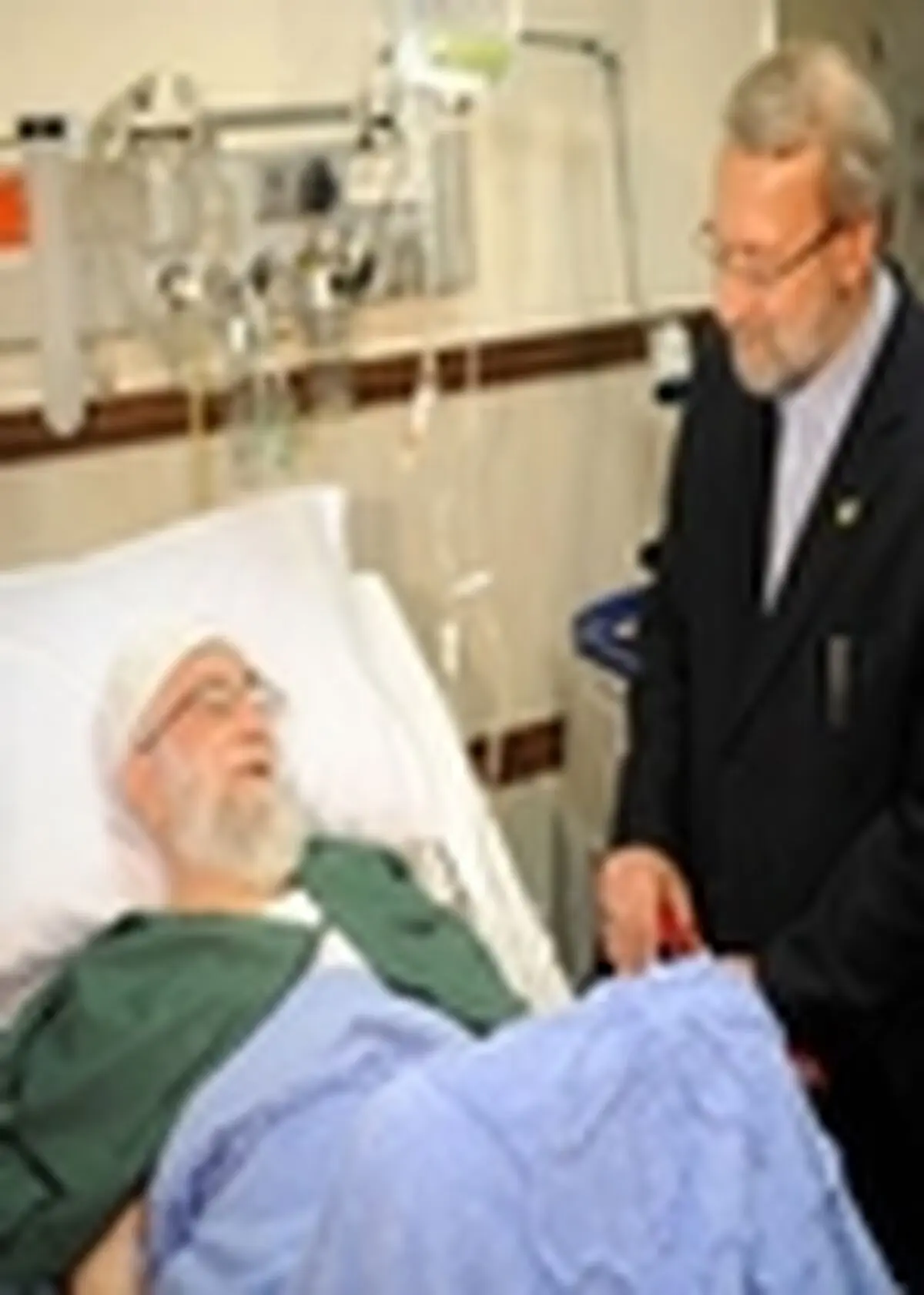 رئیس ‌مجلس از رهبر معظم انقلاب عیادت کرد