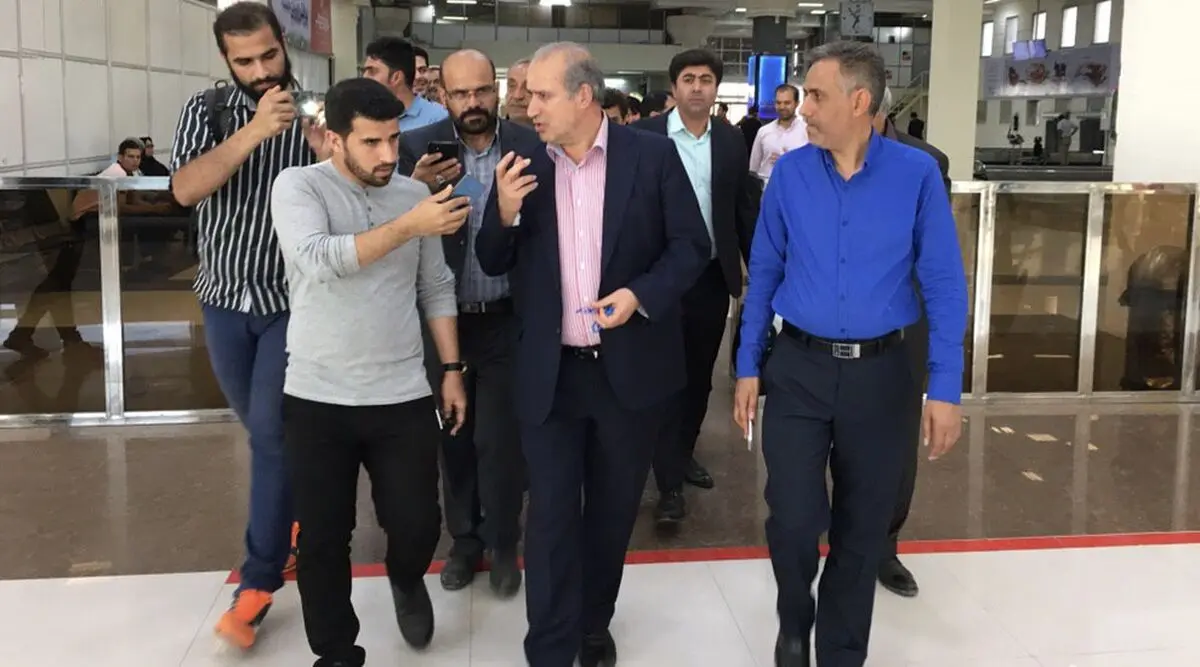 تاج: جامعه فوتبال در کنار سیل زدگان است