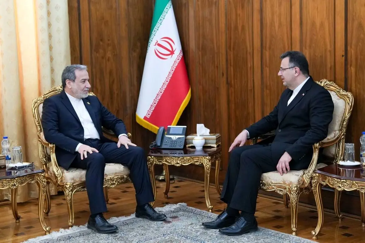 عراقجي يؤكد على تعزيز العلاقات بين ايران وجورجيا