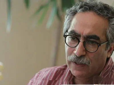 فرهاد توحیدی از دبیری جشن خانه سینما استعفا کرد