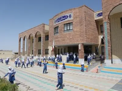 ساخت ۱۰ مدرسه در ماه رمضان کلنگ زنی شد/  ۱۴۵ نفر از خیرین مدرسه ساز استان یزد جزو اقلیت زرتشتی
