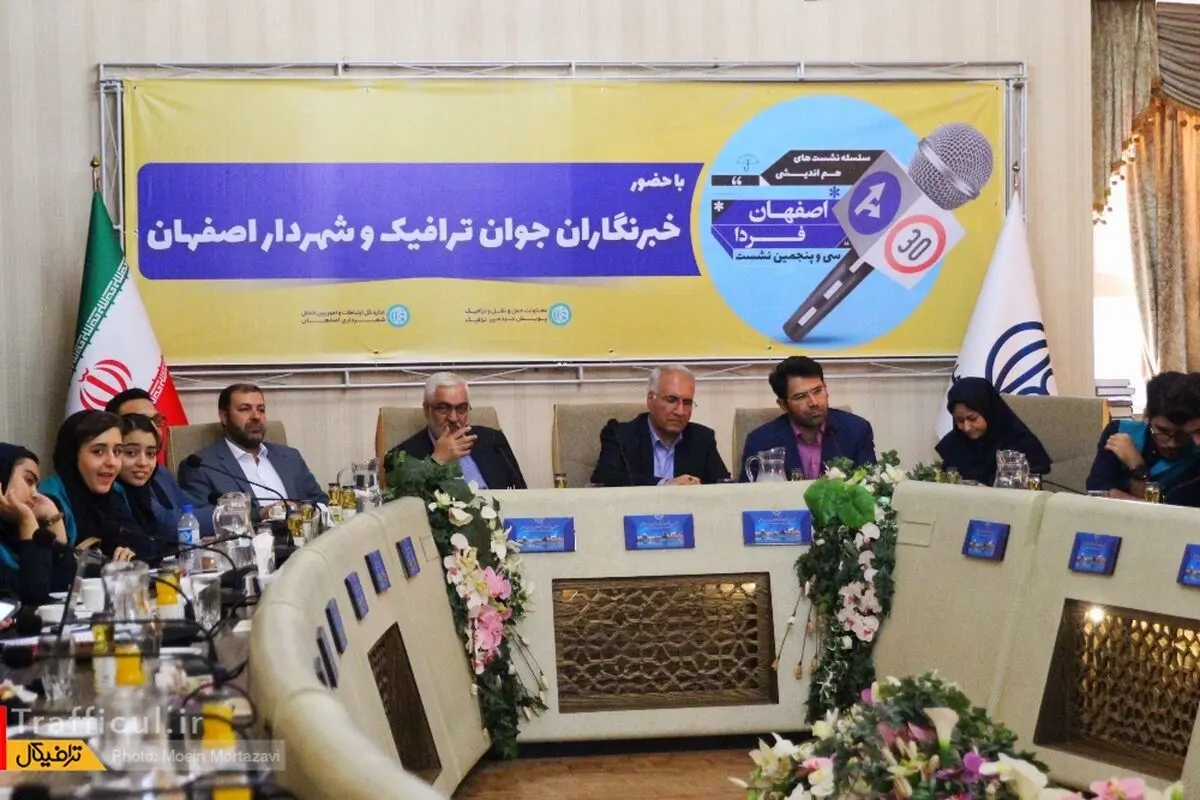 دسترسی به هوای پاک، رفاه عمومی و حمل و نقل از حقوق شهروندی است/ آمار سفر درون شهری باید به 8 میلیون نفر برسد