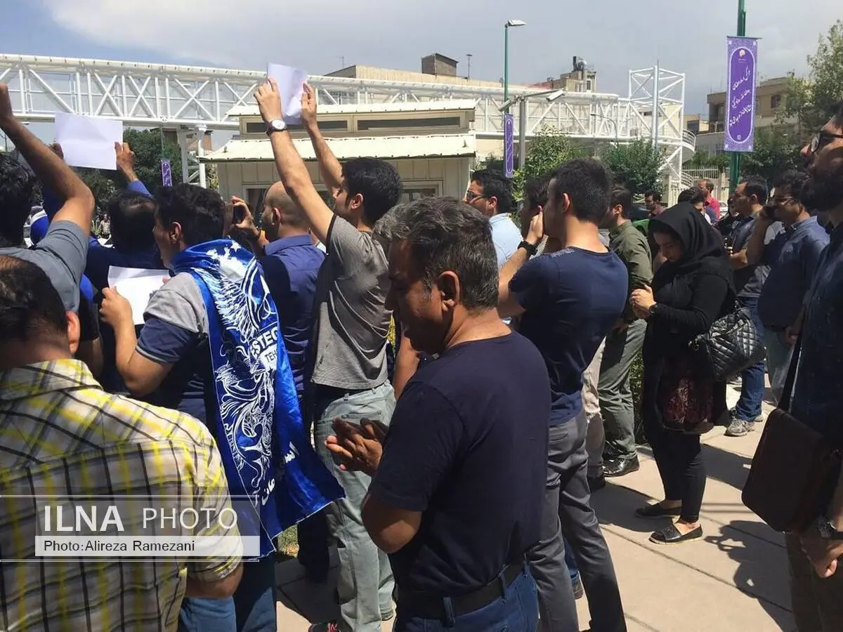 حسنی‌خو: افشارزاده باید بابت تجمع هواداران پاسخگو باشد