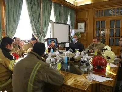 دیدار نمایندگان آتش‌نشانان با شهردار تهران