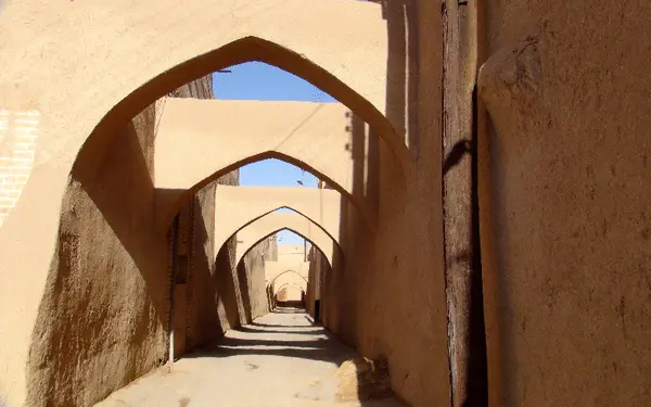 باید توانمندی های استان یزد را به گردشگران معرفی کرد