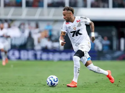 جراحی زانوی نیمار فردا انجام می‌شود