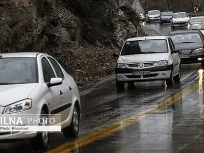 جاده‌ ‌کرج‌ ‌چالوس‌ ‌لغزنده‌ ‌است؛‌ ‌رانندگان‌ ‌احتیاط‌ ‌کنند