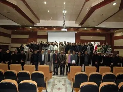 برگزاری دوره‌های آموزشی «کاربرد هوش مصنوعی در تدوین مقالات و پایان‌نامه‌های دانشجویی» در منطقه آزاد ماکو