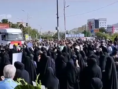 بدرقهٔ فرزندان وطن در خرم‌آباد + فیلم