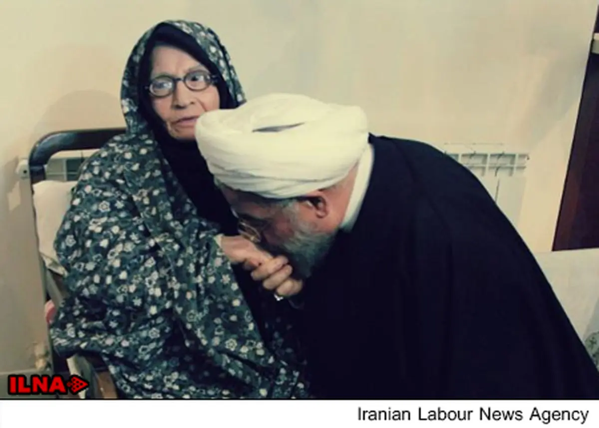 مراسم تشییع پیکر مادر رئیسجمهور برگزار شد
