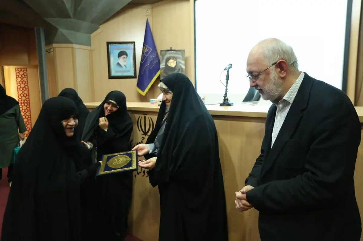 شخصیت‌هایی مانند بانو دبّاغ را به دختران جوان معرفی کنیم/ حدیدچی اساساً شخصیتی سازنده داشت