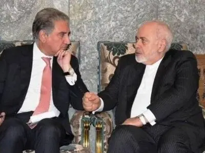 ظریف یبحث مع نظیره الباکستانی الاوضاع فی المنطقة