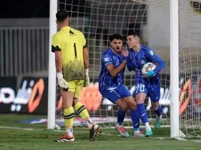 بلیت فروشی مصاف استقلال و فولاد آغاز شد