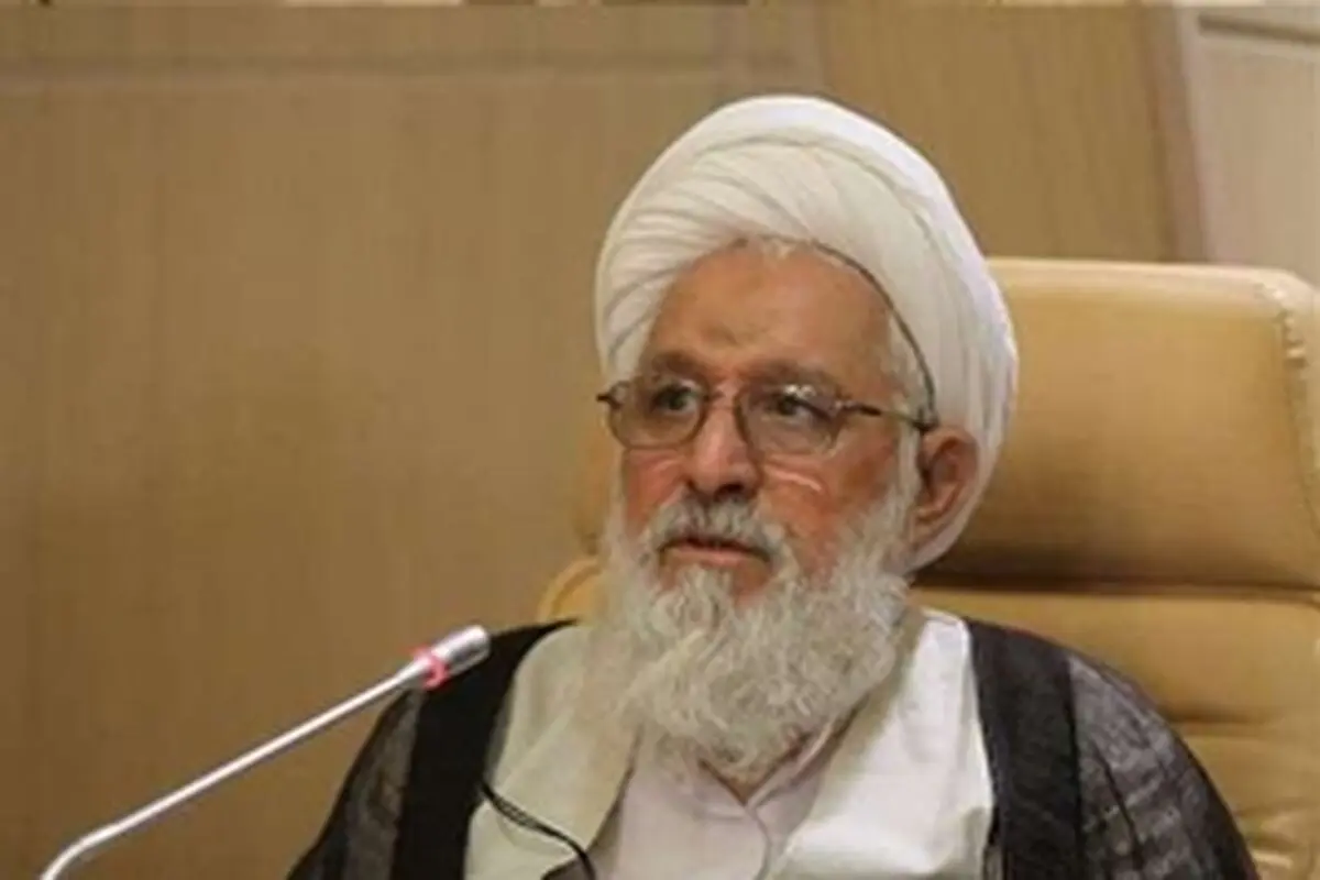 فرهنگ از مبانی ایثار و حاکمیت است
