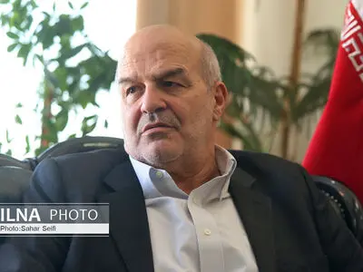 امسال ۲۵ هزار هکتار از مراتع و جنگل‌ها در آتش سوخت/ بجای حریق جنگل باید نگران آلودگی هوا باشیم/ نابودی سالانه ۱۰۰ هزار هکتار از درختان بلوط/ افزایش شکار در پی فشارهای اقتصادی