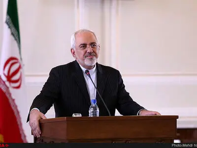 Zarif calls for realistic coop in Persian Gulf