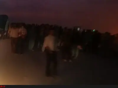 تجمع دوباره کارگران فاز ۱۴ عسلویه برای معوقات مزدی