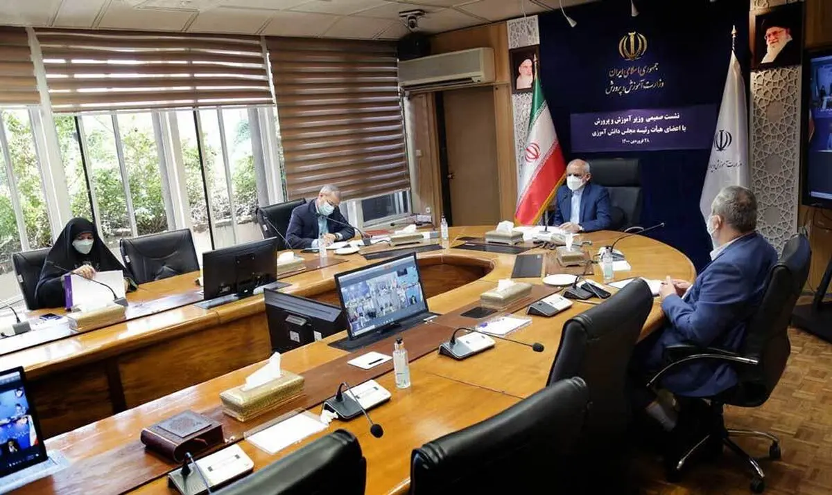  نباید اهداف تعلیم و تربیت به کنکور وصل شود