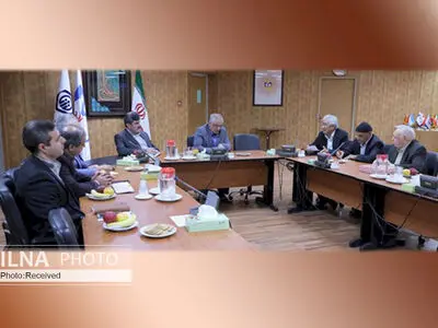  اعضای هیات مدیره کانون بازنشستگان شهر ری با مدیر عامل بیمارستان میلاد دیدار کردند