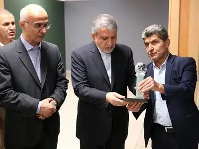 اهدای کاپ قهرمانی کشتی و مدال تیراندازی دانشجویان جهان به موزه ورزش 