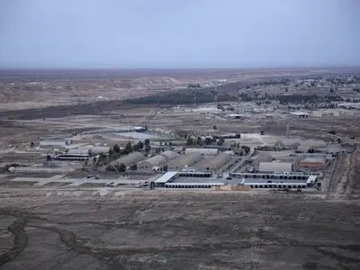 پیمان‌کار غیرنظامی جان‌باخته در عین الاسد، آمریکایی بود