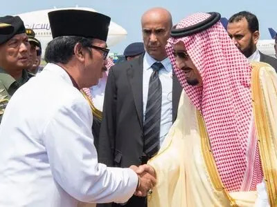 ملک سلمان اندونزی را به مقصد ژاپن ترک کرد