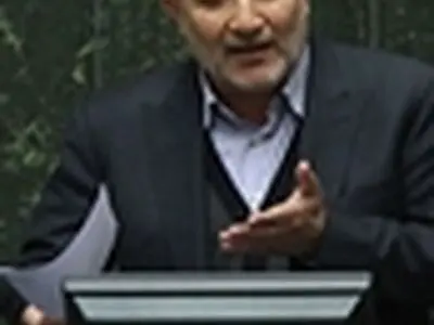 صحبت‌های نمایندگان دارای تحصیلات اقتصادی تعجب برانگیز است