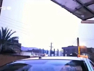 درخشش رعدوبرق در آسمان سرپل‌ذهابِ کرمانشاه + فیلم
