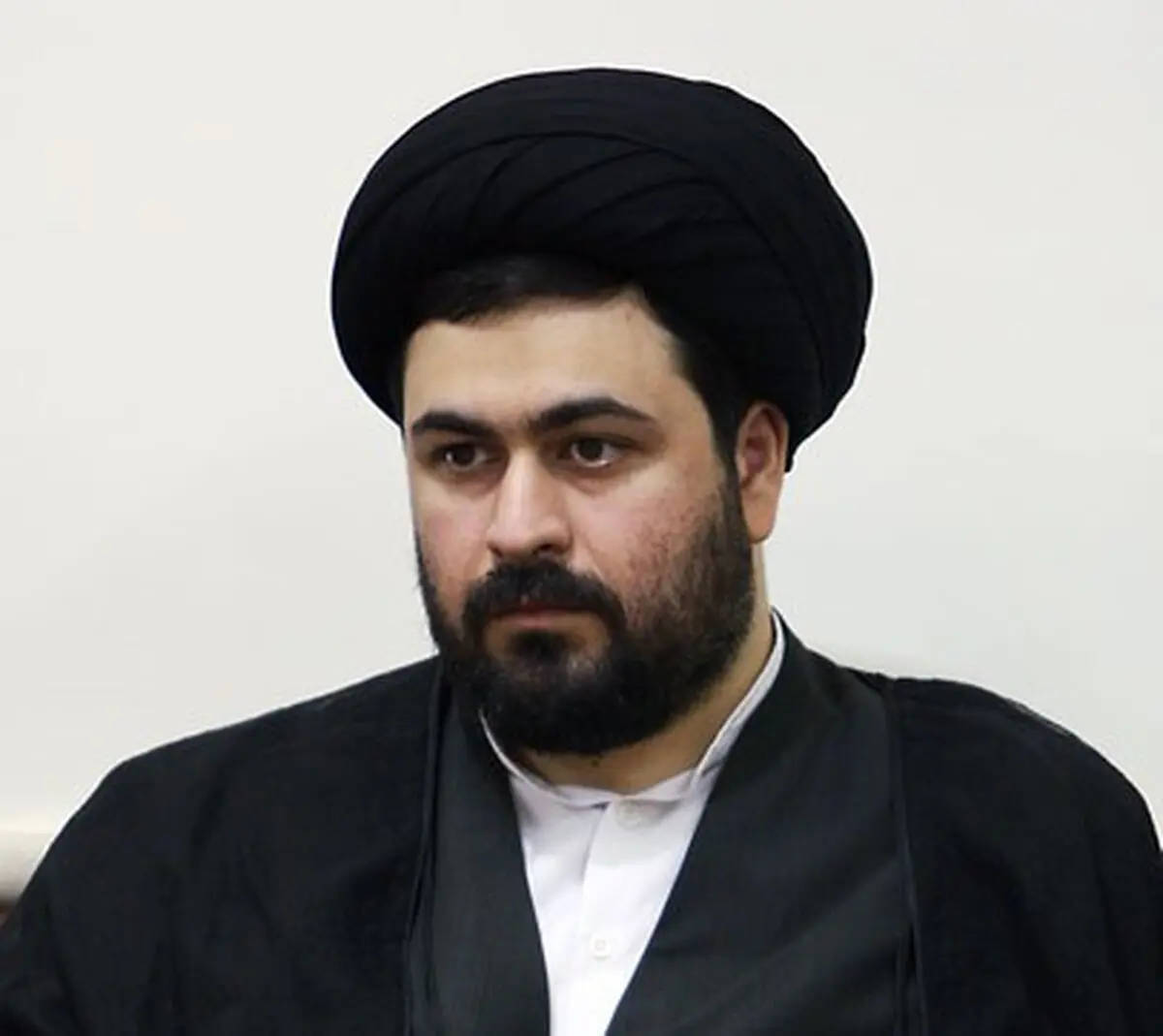 انتقاد نوه امام از حمله به مطهری