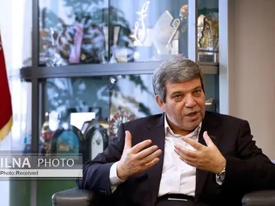 تنها ۱۲ درصد دانش آموزان تبلت و گوشی مستقل دارند/ ۵ میلیون ابزار آموزشی نیاز داریم