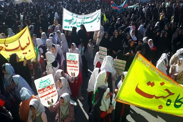 راهپیمایی ۲۲ بهمن در استان کرمانشاه  برگزار شد