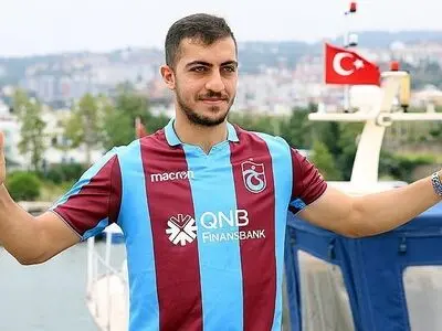 رسمی: مجید حسینی از ترابوزان اسپور جدا شد
