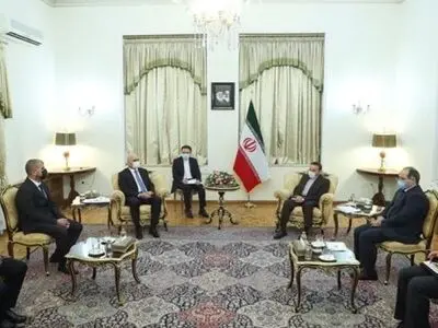 واعظی: طهران جاهزة للمساعدة بالحل الدائم للنزاع بین باکو ویریفان 