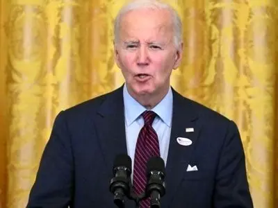 زباله‌های شناور حامیان ترامپ هستند