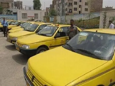 استقرار ۳۰۰ دستگاه تاکسی و ۵۰ اتوبوس در میدان آزادی کرمانشاه