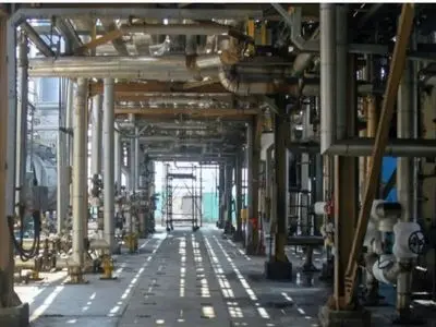 آتش‌سوزی جزئی در واحد ۲۰۰ پتروشیمی آبادان مهار شد