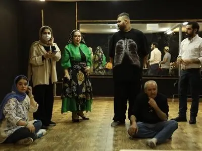 نمایش کمدی «هوندا آدیداس ۲» روی صحنه می‌رود 
