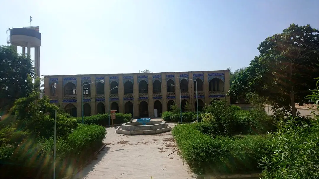 ورود دادگستری استان هرمزگان برای تعیین تکلیف بنای تاریخی عمارت کلاه فرنگی