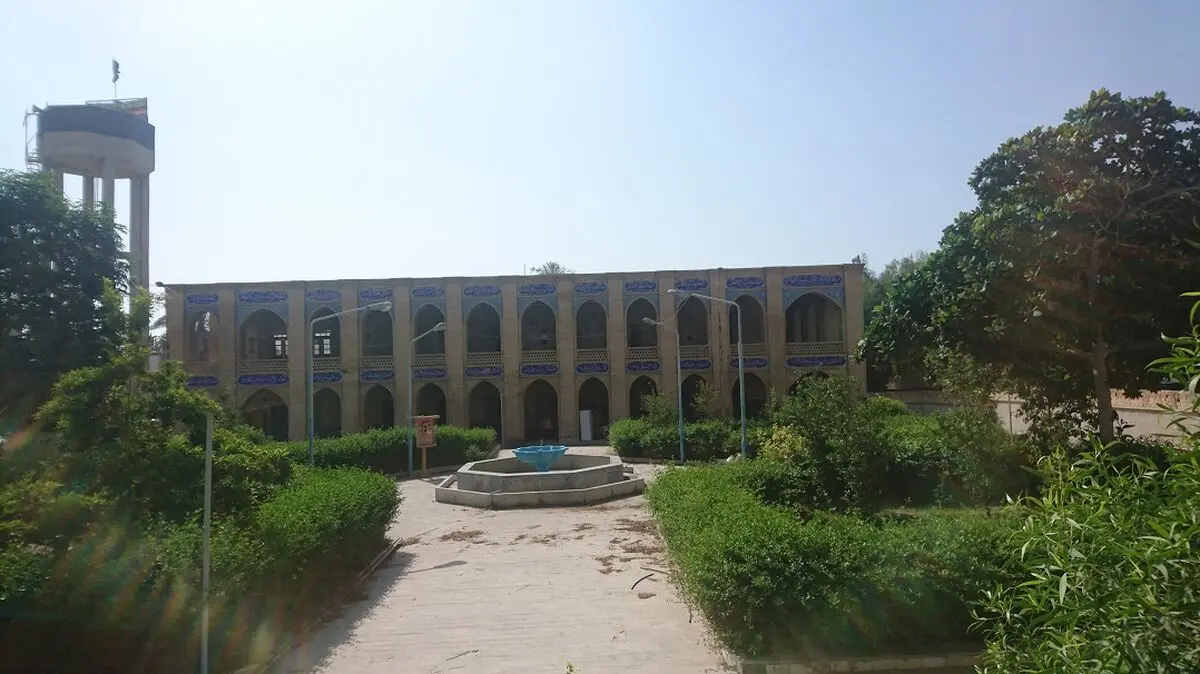 ورود دادگستری استان هرمزگان برای تعیین تکلیف بنای تاریخی عمارت کلاه فرنگی